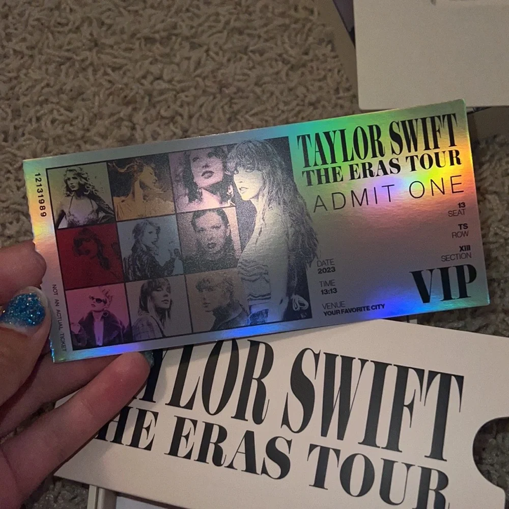 Taylor Swift VIP box - Picture 14 of 16